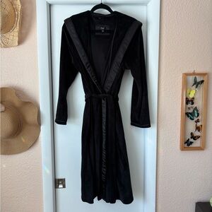 Simply Vera Wang velvet hooded robe with satin detailing